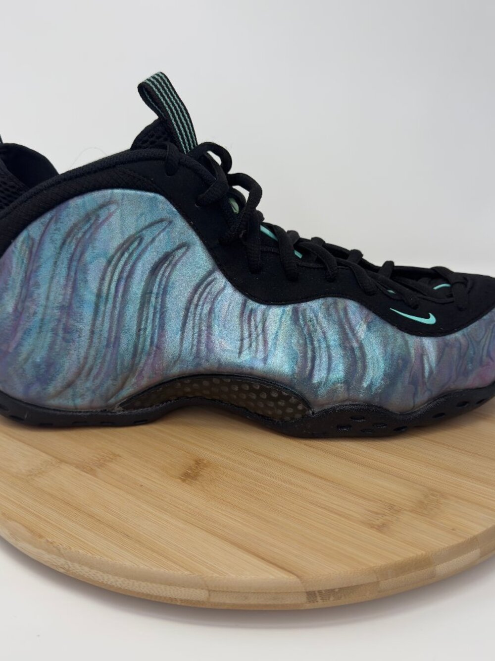 Nike Air Foamposite One Abalone 575420-009 Mens Size 13 Black Iridescent Teal